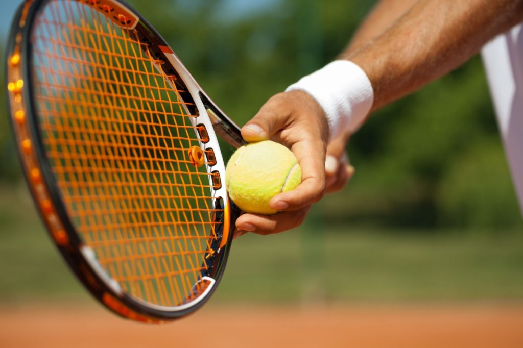 Traumatología deportiva: lesiones de muñeca en el tenis y fractura del hueso ganchoso