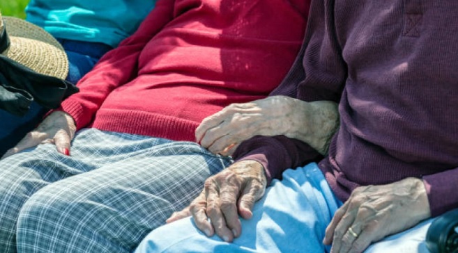 España, líder europeo en longevidad: los hábitos que podrían explicar por qué vivimos más años