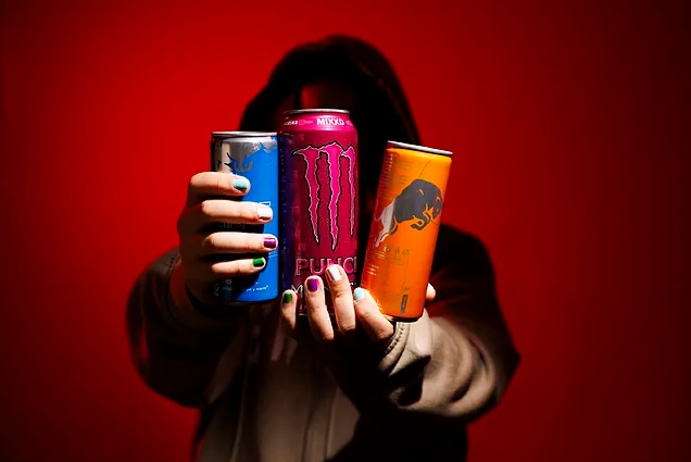 Consumo excluirá las bebidas energéticas de los centros escolares