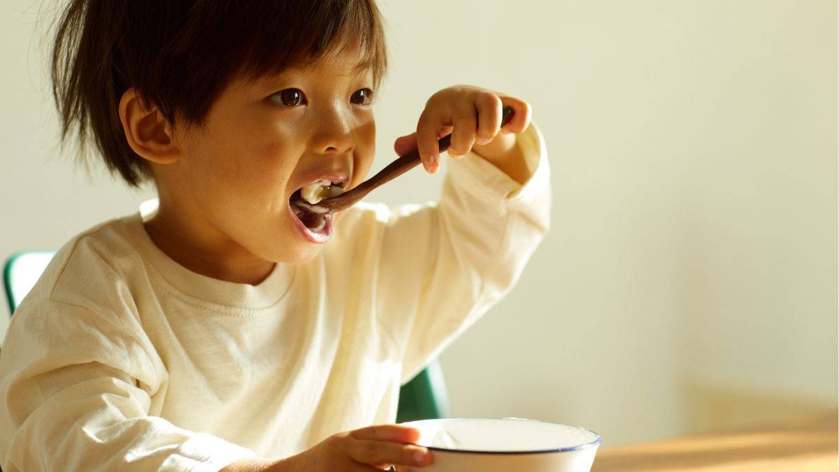 Pediatras alertan del riesgo de desnutrición infantil por las modas nutricionales de los adultos