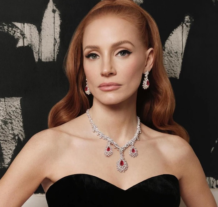 Estas son las cremas antiedad de lujo favoritas de las famosas con piel madura