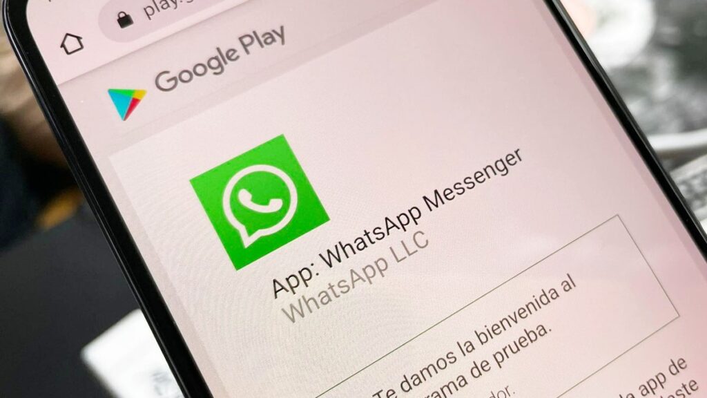 Cómo actualizar WhatsApp en tus dispositivos: guía paso a paso para Android, iPhone y PC