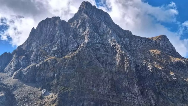 Ética y estilos de escalada: ¿debe cambiar la forma de entender la montaña?