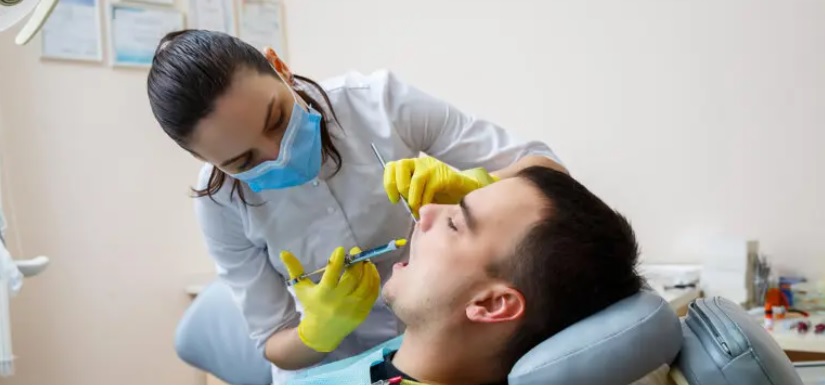 Anestesia local en odontología: beneficios, tipos, riesgos y precauciones