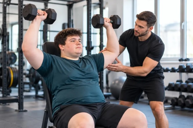 Diabetes tipo 2 en adultos jóvenes: una dieta baja en calorías combinada con ejercicio logra la remisión en el 54 % de los participantes
