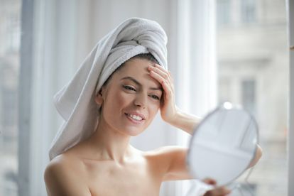 La tecnología de belleza que va más allá del rostro: luz LED, colágeno y mantas de infrarrojos