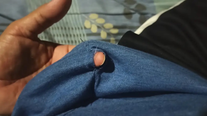 ¿Por qué aparecen agujeros en las camisetas de algodón a la altura de la cintura? Causas y soluciones