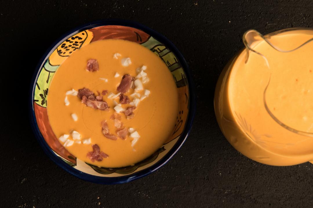 Gazpacho o salmorejo: ¿cuál es más saludable? Una experta explica sus diferencias nutricionales