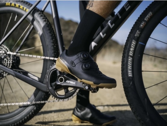 Shimano DYNALAST 2.0: nuevas zapatillas de ciclismo para adaptarse a más tipos de pie