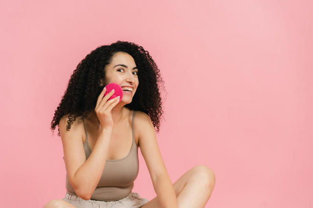 Trucos de maquillaje para conseguir un acabado profesional y natural