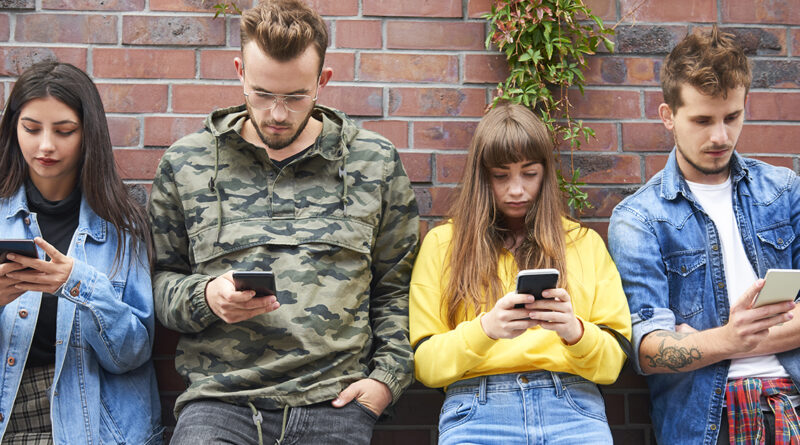 Sólo el 13% de los jóvenes verifica siempre lo que ve en redes sociales